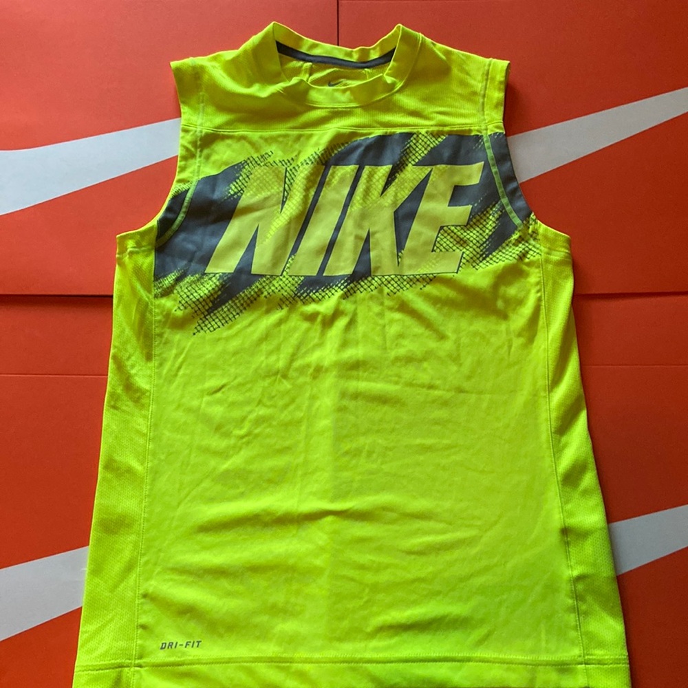 Nike Dri-fit boys neon tank top